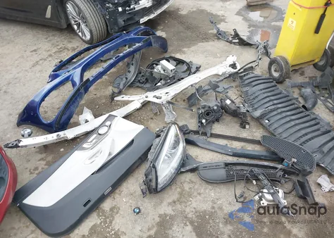 2017 Mercedes-Benz C 300 4Matic из США, поврежденный, VIN WDDWJ4KB9HF357060